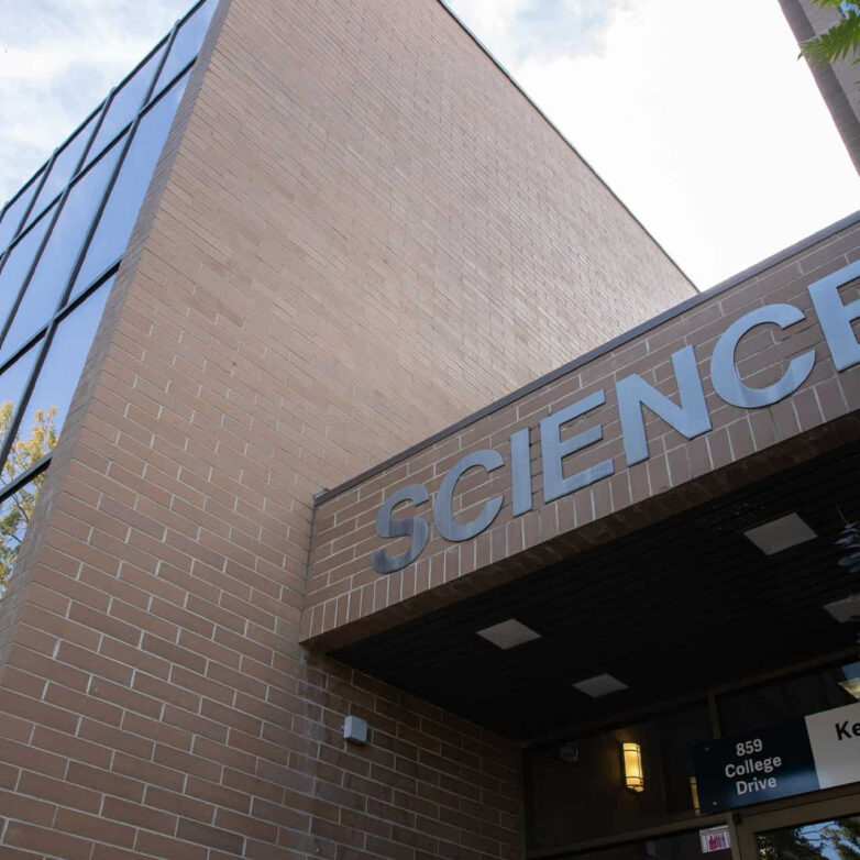 thompson-rivers-university-lepin-science